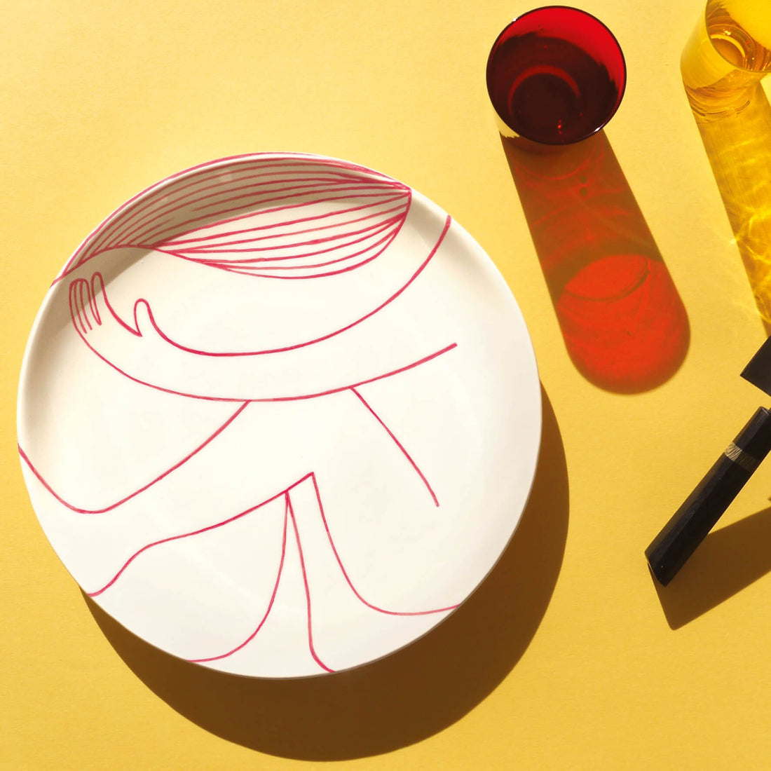 MONTHLY PLATE • CALIN •